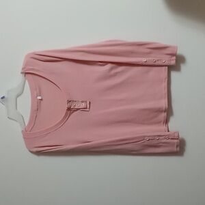 NWOT pink long sleeve top button on both sleeves size large pink